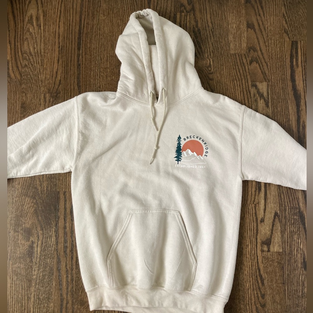 TAN GILDAN OVERSIZED HOODIE size small